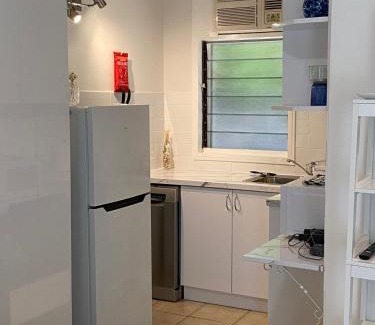 Nelly Bay Apartment | COST EFFECTIVE ISLAND ESCAPE! Studio Unit, Nelly Bay