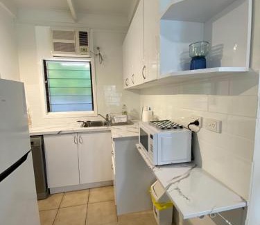 Nelly Bay Apartment | COST EFFECTIVE ISLAND ESCAPE! Studio Unit, Nelly Bay