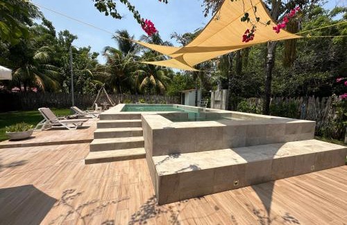 Acajutla House | Costa azul para 15 personas con barbacoa y piscina