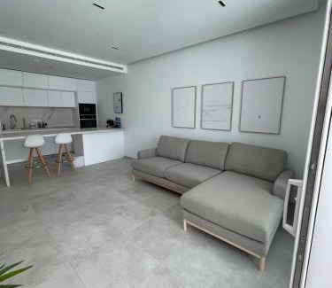 Chipiona Apartment | Costa Ballena - Dos dormitorios, Piscina y Jardín privado