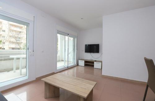 Salou City Centre Apartment | COSTA DAURADA APARTAMENTS - Royal 105 Luxe
