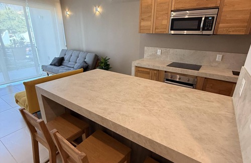 P Chahue Condo | CosttA Loft L1 - Santa Cruz