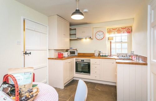 Skipton House | Cosy 1 bedroom lodge with access to leading wellness retreat