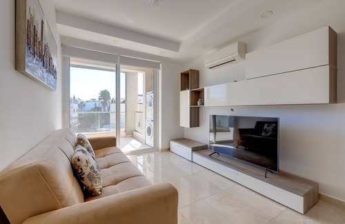 Swieqi Apartment | Cosy 1BR Apartment in central St Julian's