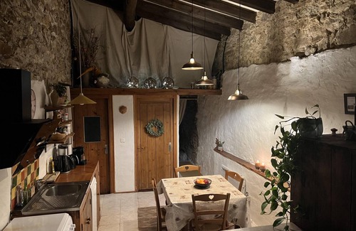 Prayols Cottage | Cosy 2- bed Cottage in the mountains