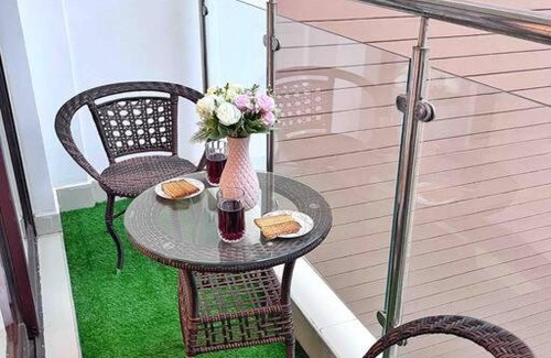 Ruaka Apartment | Cosy 2-bedroom Apartment. Free Parking on premise