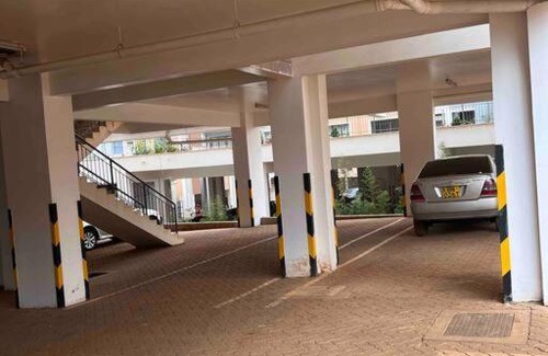 Ruaka Apartment | Cosy 2-bedroom Apartment. Free Parking on premise