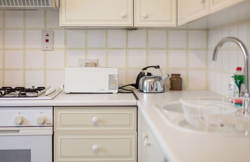 Pimlico Apartment | Cosy 2 Bedroom Flat in Pimlico, 10 Minutes to Station