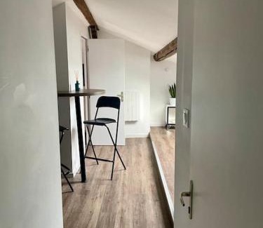 Chalons-en-Champagne Apartment | Cosy #2 - Parking privé sur place