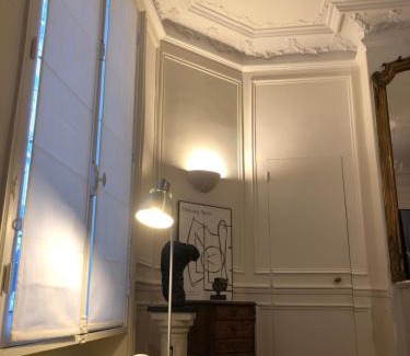 16th Arrondissement Apartment | Cosy 2 room 50m2 Parisian classic flat - Passy, 16th arrondissement, near Eiffel Tower