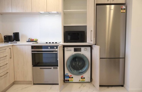 Henderson Apartment | Cosy 2BR House in Awaroa Road