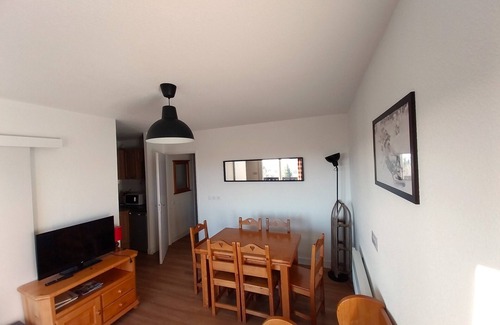 Besse-et-Saint-Anastaise Apartment | Cosy apartment T2 * 5 pers * Super Besse * balcony * parking * beautiful surroundings