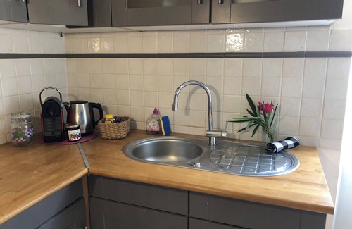 Martigues Apartment | COSY AIR-CONDITIONED T2 IN JONQUIERES