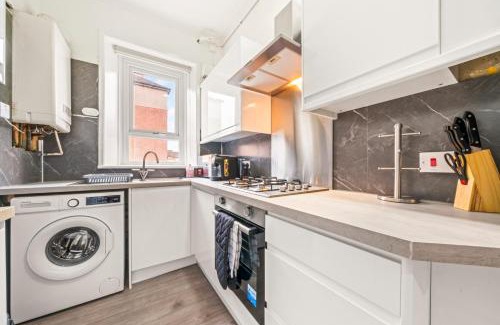Glasgow Apartment | Cosy and Bright 3-Bedroom Flat