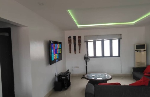 Surulere Apartment | Cosy and large apartment in Lagos, Nigeria