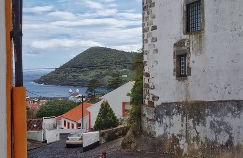 Angra do Heroismo House | Cosy and Modern House at Angra do Heroísmo with amazing city and ocean views