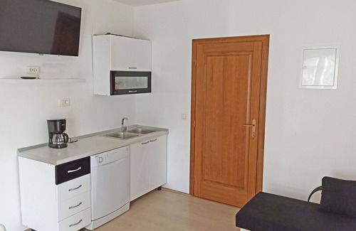 Bacvice Apartment | Cosy and nice apartment on second floor with balcony and garden view