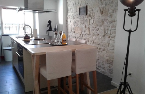 Avignon City Centre Apartment | Cosy and very quiet duplex. 2 air-conditioned bedrooms in the heart of the old town.