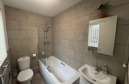 Anfield House | Cosy Anfield Guesthouse - FREE parking