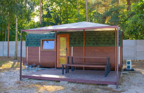 Hradec Kralove House | Cosy apartment in villa for 4 people with WIFI, A/C, TV, patio and pets allowed
