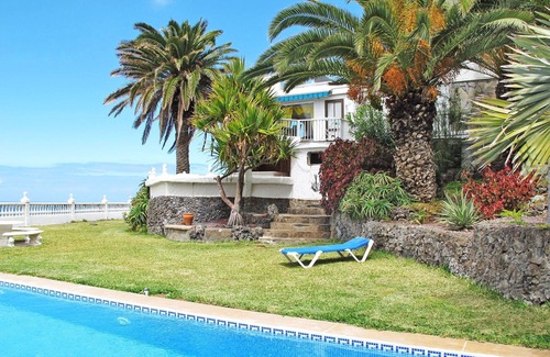 La Matanza de Acentejo Apartment | Cosy apartment for 4 guests with WIFI, pool, TV, patio and parking