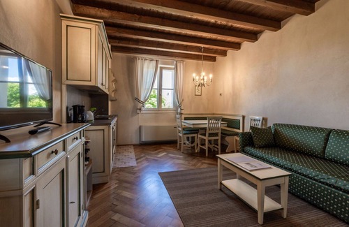 Strassoldo Apartment | Cosy apartment for 6 people with A/C, WIFI and TV