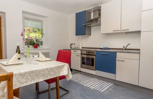Nussdorf am Attersee Apartment | Cosy apartment for 4 people with terrace