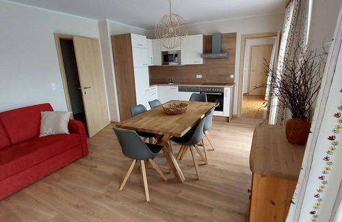 Augsdorf Apartment | Cosy apartment for 6 guests with WIFI, TV and balcony