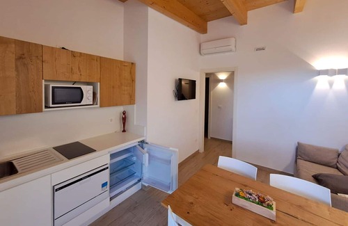 Cologna Spiaggia Villa | Cosy apartment in villa for 4 guests with WIFI, A/C and TV
