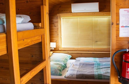 Hradec Kralove House | Cosy apartment in villa for 4 people with WIFI, A/C, TV, patio, pets allowed and parking