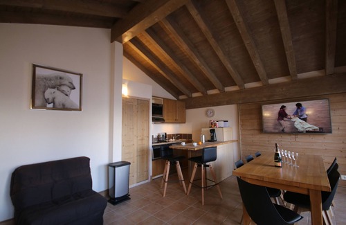 Bellentre Apartment | Cosy apartment 6/8 * in CHALET - Superb VIEW and SWIMMING POOL - 200 M FROM THE SLOPES