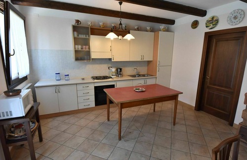 Ariano nel Polesine House | Cosy apartment in villa for 9 guests with pool, WIFI, A/C, TV and patio