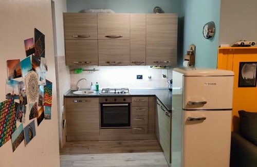 Rivoltella Apartment | Cosy apartment with WIFI, A/C, private pool, terrace, pets allowed and parking, close to Sirmione