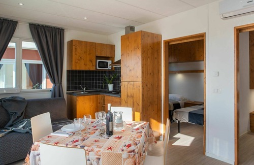 San Lorenzo al Mare House | Cosy apartment in villa for 4 people with WIFI, A/C, TV, terrace and pets allowed