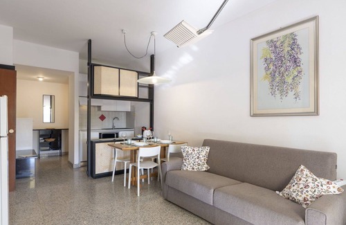 Marina di Andora Apartment | Cosy apartment for 6 people with WIFI, TV, terrace and pets allowed