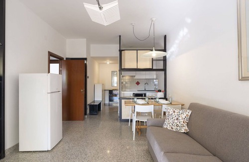 Marina di Andora Apartment | Cosy apartment for 6 people with WIFI, TV, terrace and pets allowed