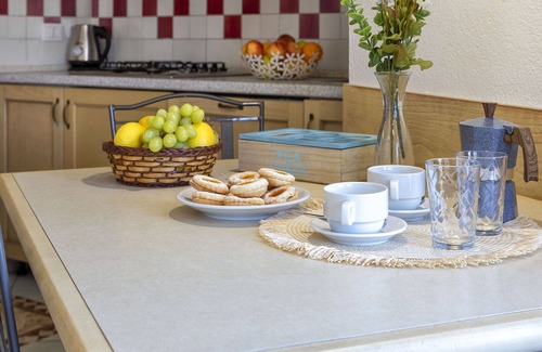 Canneddi Apartment | Cosy apartment for 4 people with WIFI, pool, A/C, TV, terrace and pets allowed