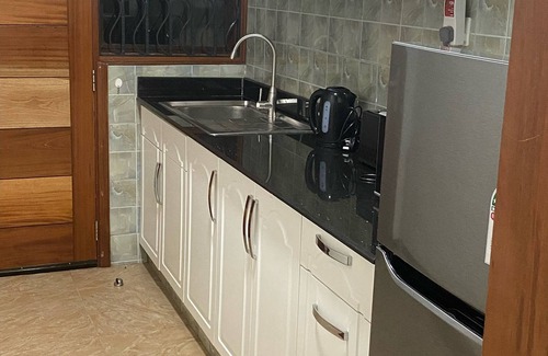 Lavington Apartment | Cosy apartment 15 minutes to Karura Forest and Nairobi National Park