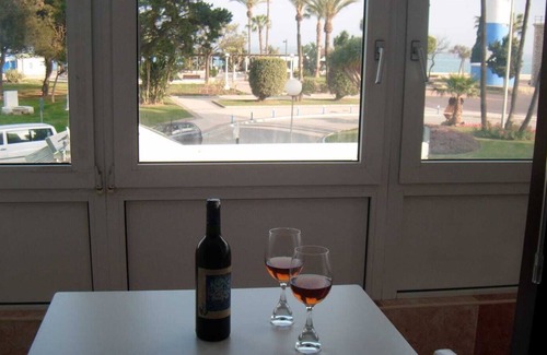 Torre del Mar Apartment | Cosy Apartment "California" with Wi-Fi, Winter Garden & Sea View