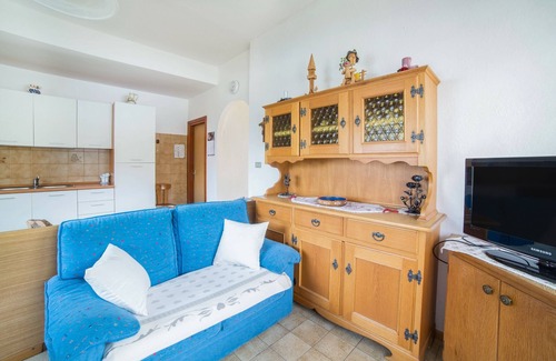 Moena Apartment | Cosy Apartment "Casa Defrancesco with Wi-Fi and Garden