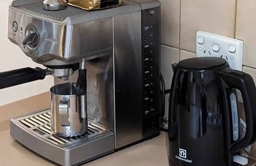 Plympton Apartment | Cosy apartment close to the CBD