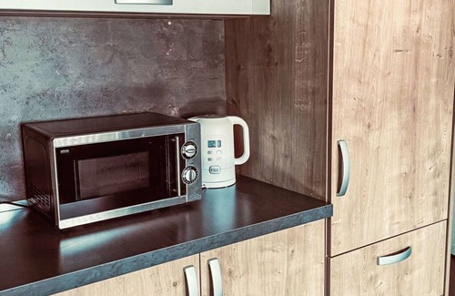 Steinberg am Rofan Apartment | Cosy apartment for 4 guests with WIFI, patio, pets allowed and parking