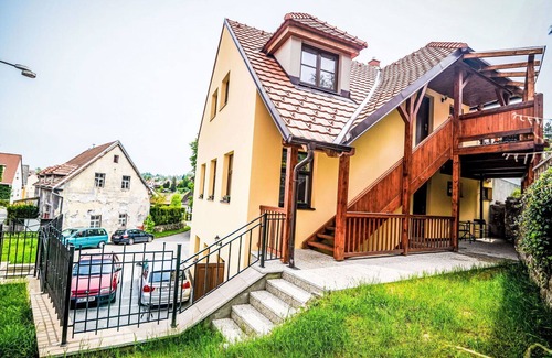 Cesky Krumlov Apartment | Cosy apartment for 5 guests with WIFI, patio and pets allowed