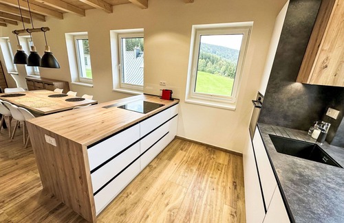 Smrzovka Apartment | Cosy apartment for 12 guests with WIFI, TV and terrace