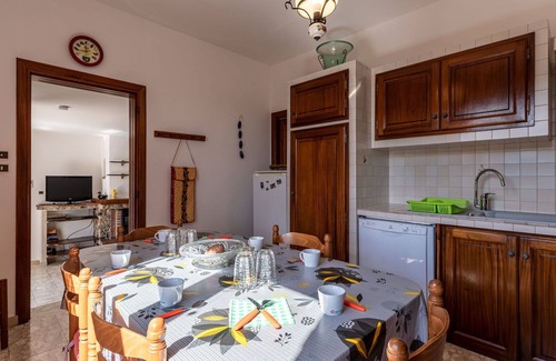 Abbazia Apartment | Cosy apartment for 6 guests with WIFI, A/C, TV and terrace