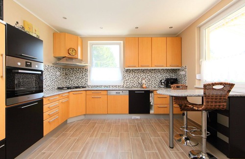 Balatonszemes Apartment | Cosy apartment for 6 people with WIFI, hot tub, TV and terrace