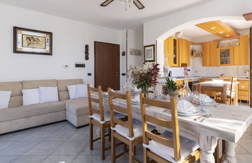 Costarainera Apartment | Cosy apartment for 6 people with WIFI, terrace, pets allowed and parking