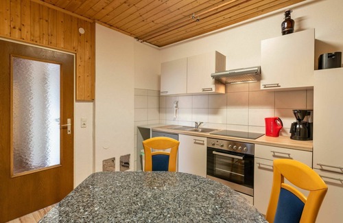 Albeck Apartment | Cosy apartment for 14 people with WIFI, TV and patio