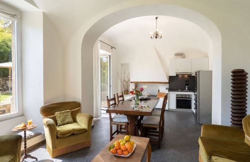 Dolcedo Apartment | Cosy apartment for 10 people with WIFI, TV, terrace, pets allowed and panoramic view