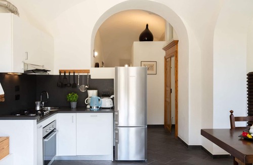 Dolcedo Apartment | Cosy apartment for 10 people with WIFI, TV, terrace, pets allowed and panoramic view